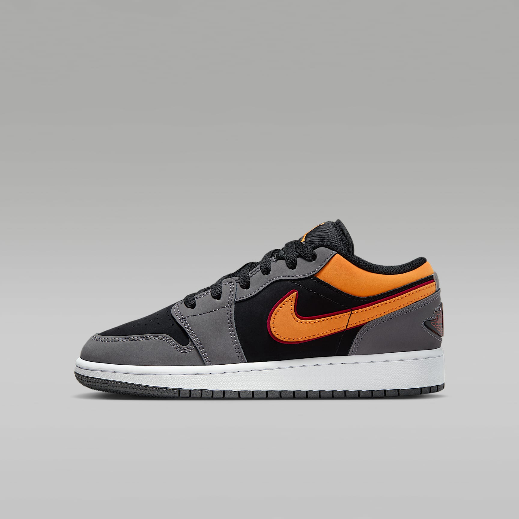 Air Jordan 1 Low SE Older Kids' Shoes. Nike ID